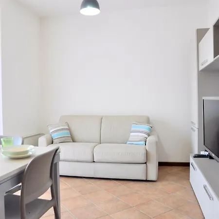 Snug In With Heating, Near Garda بيت للعطل *
