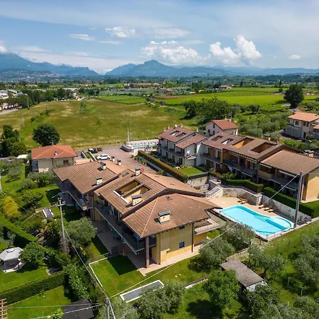 Snug In With Heating, Near Garda بيت للعطل *