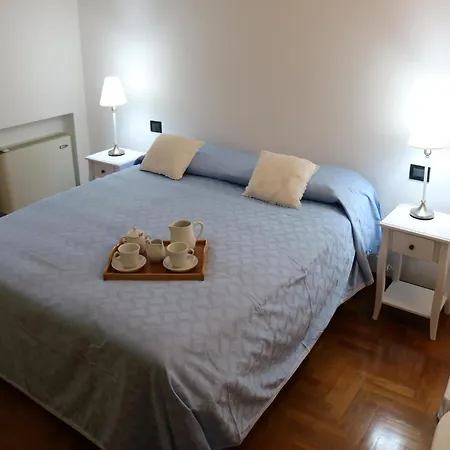 Snug In With Heating, Near Garda بيت للعطل *