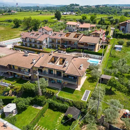 بيت للعطل Snug In With Heating, Near Garda *